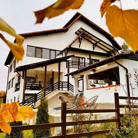 Pensiunea Gradina Ascunsa Bughea de Jos Dış mekan fotoğraf
