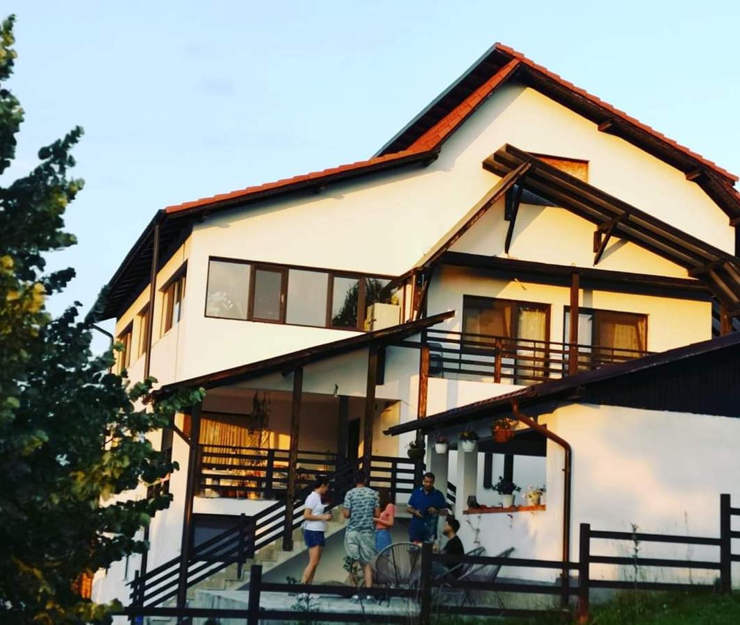 Pensiunea Gradina Ascunsa Bughea de Jos Dış mekan fotoğraf