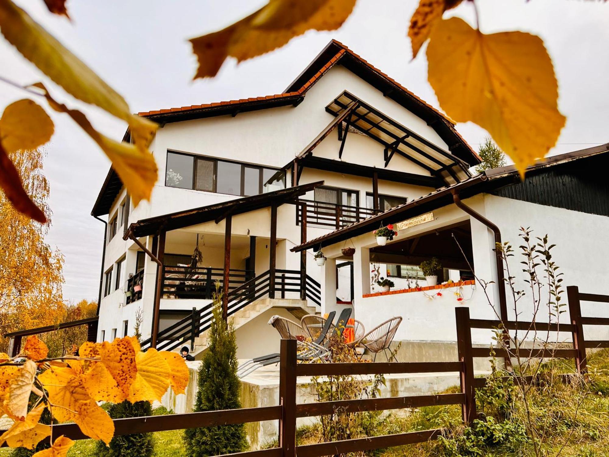 Pensiunea Gradina Ascunsa Bughea de Jos Dış mekan fotoğraf